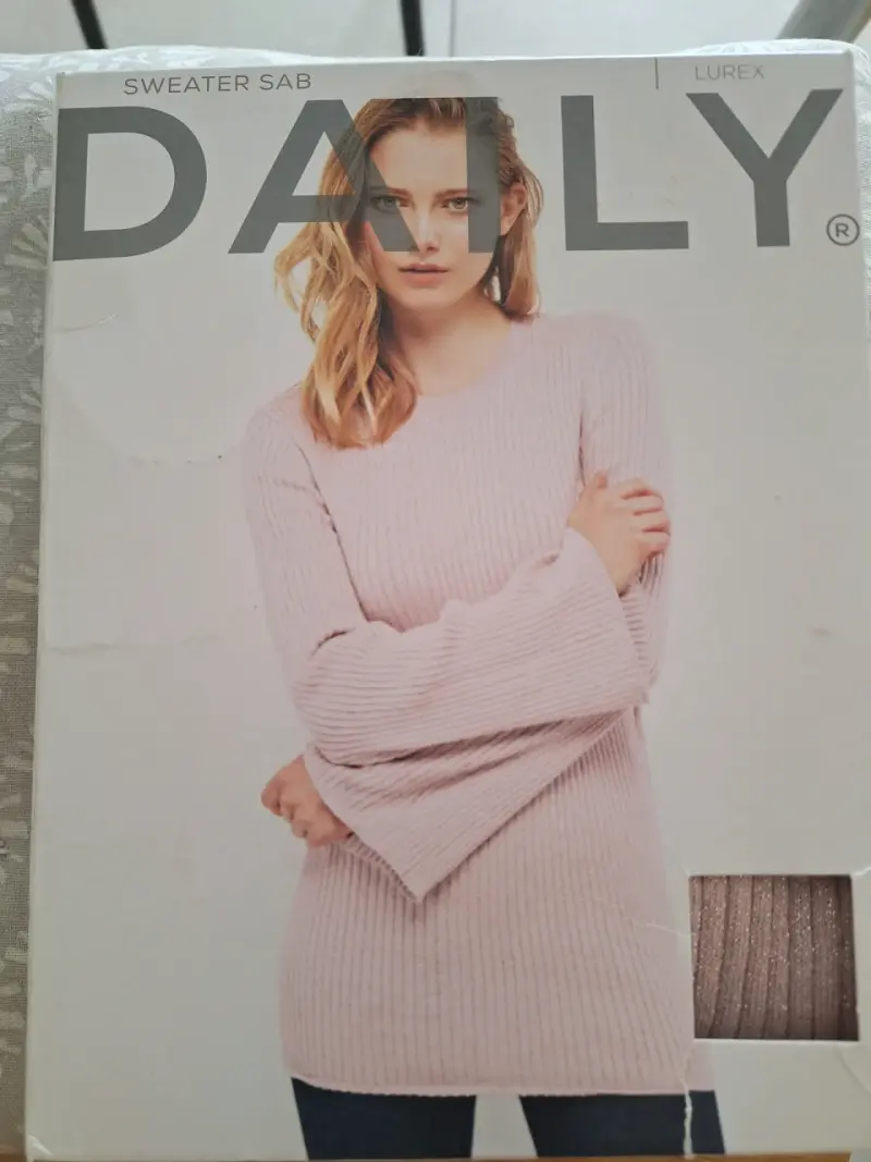 Polera malva brillante de Daily Basics - 4