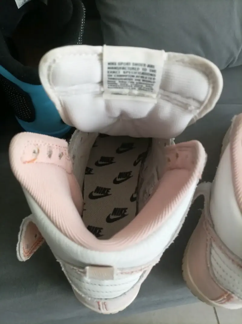 Zapatillas Nike y Jordan en buen estado - 5