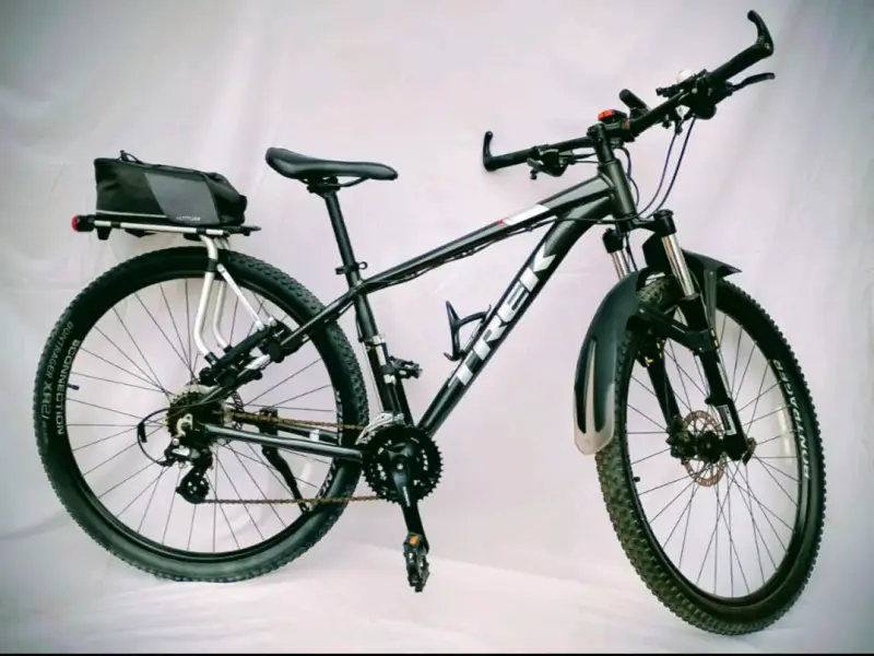 TREK MARLIN 6 (L- ARO 29) - 1
