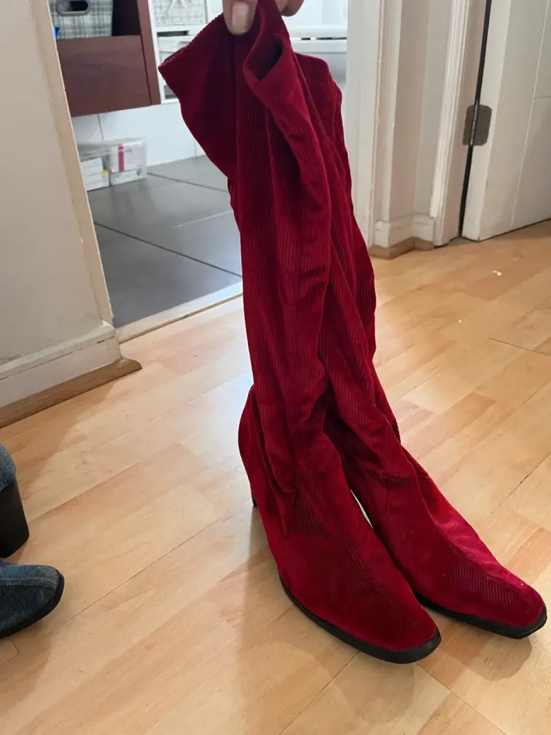 Botas altas de tela  reptil y tela rojas - 4