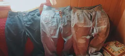Polerón rosado con capucha - miniatura 3