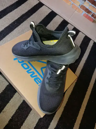 Zapatillas negras deportivas talla 40 - miniatura 3