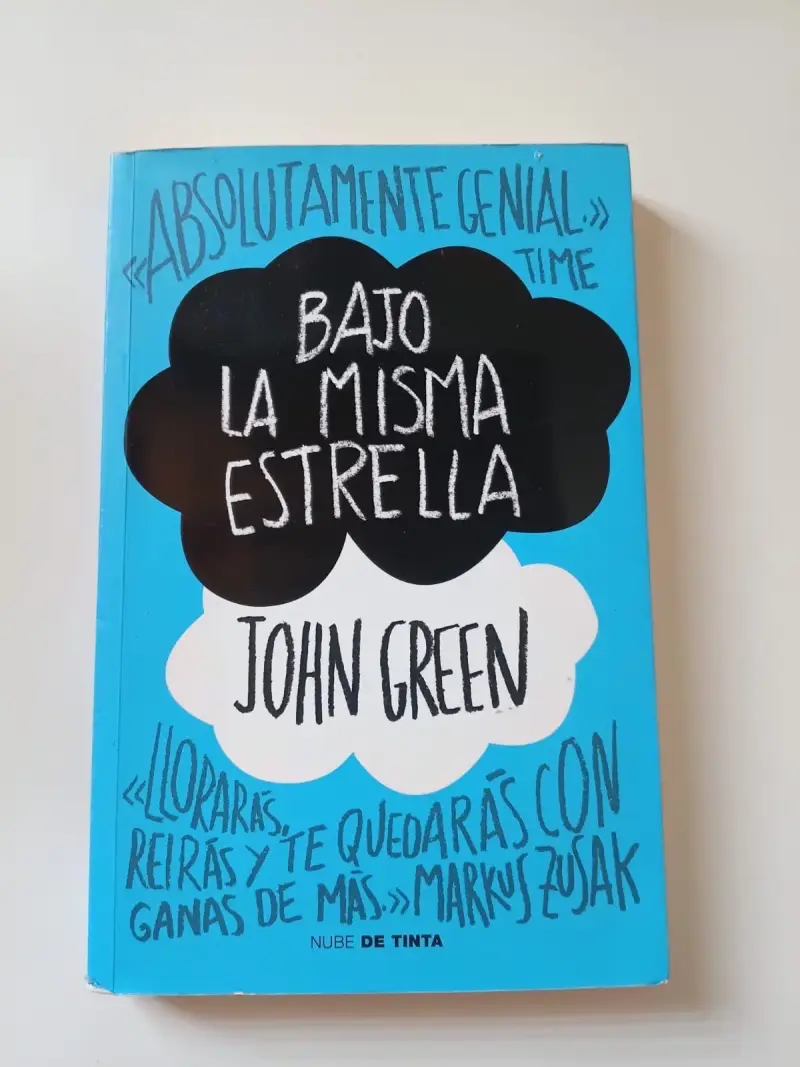 Libro 'Bajo la Misma Estrella'