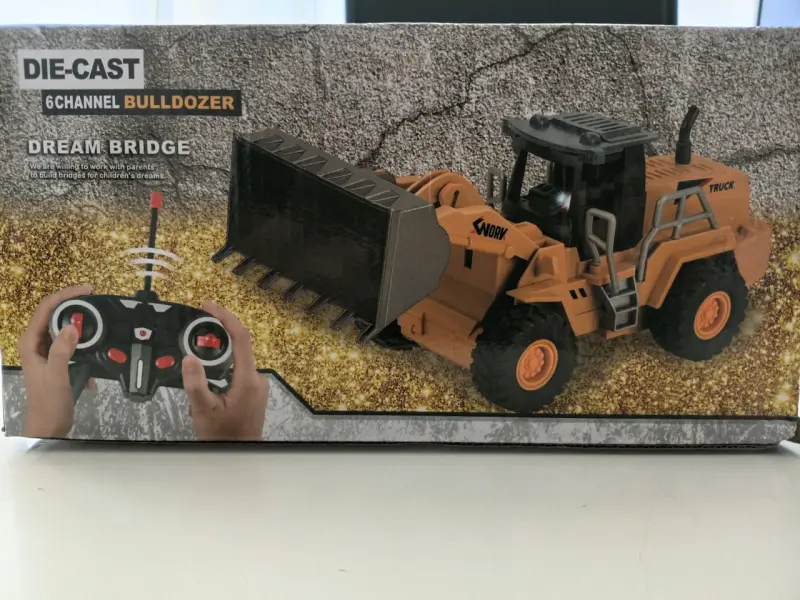 Bulldozer  1:24  control remoto con Pala metálica - 5