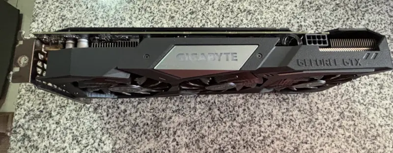 Tarjeta gráfica GTX GEFORCE 1660 Súper - 2