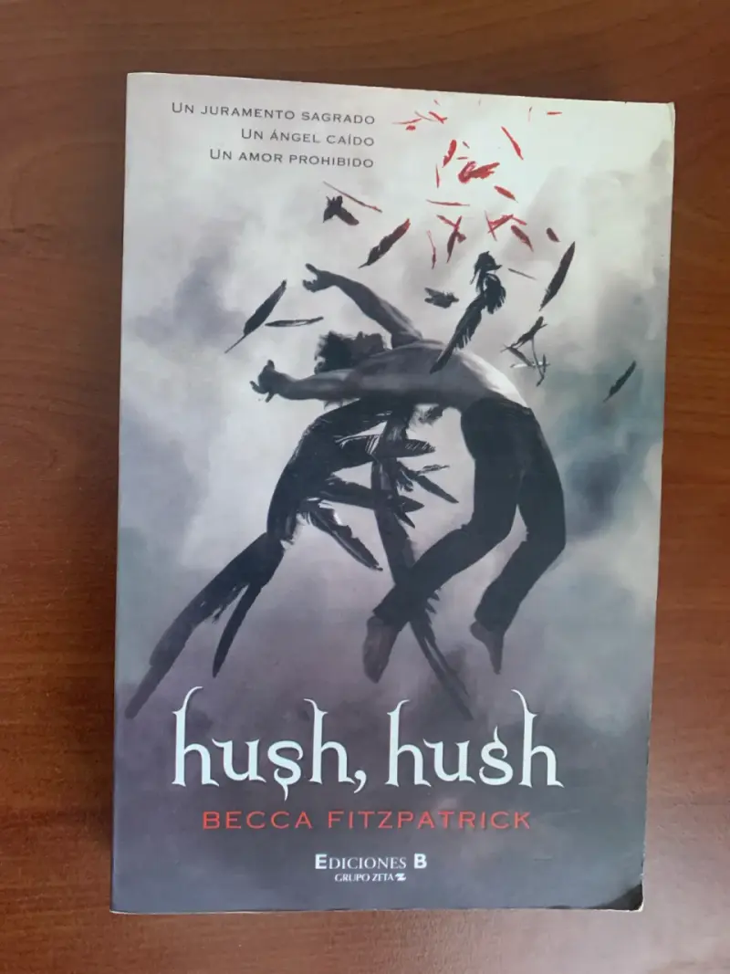 Libro Hush, Hush de Becca Fitzpatrick - 1