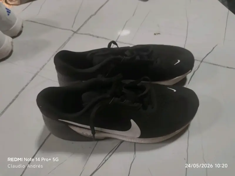 Zapatillas negras Nike nuevas originales - 2