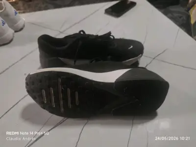 Zapatillas negras Nike nuevas originales - miniatura 3