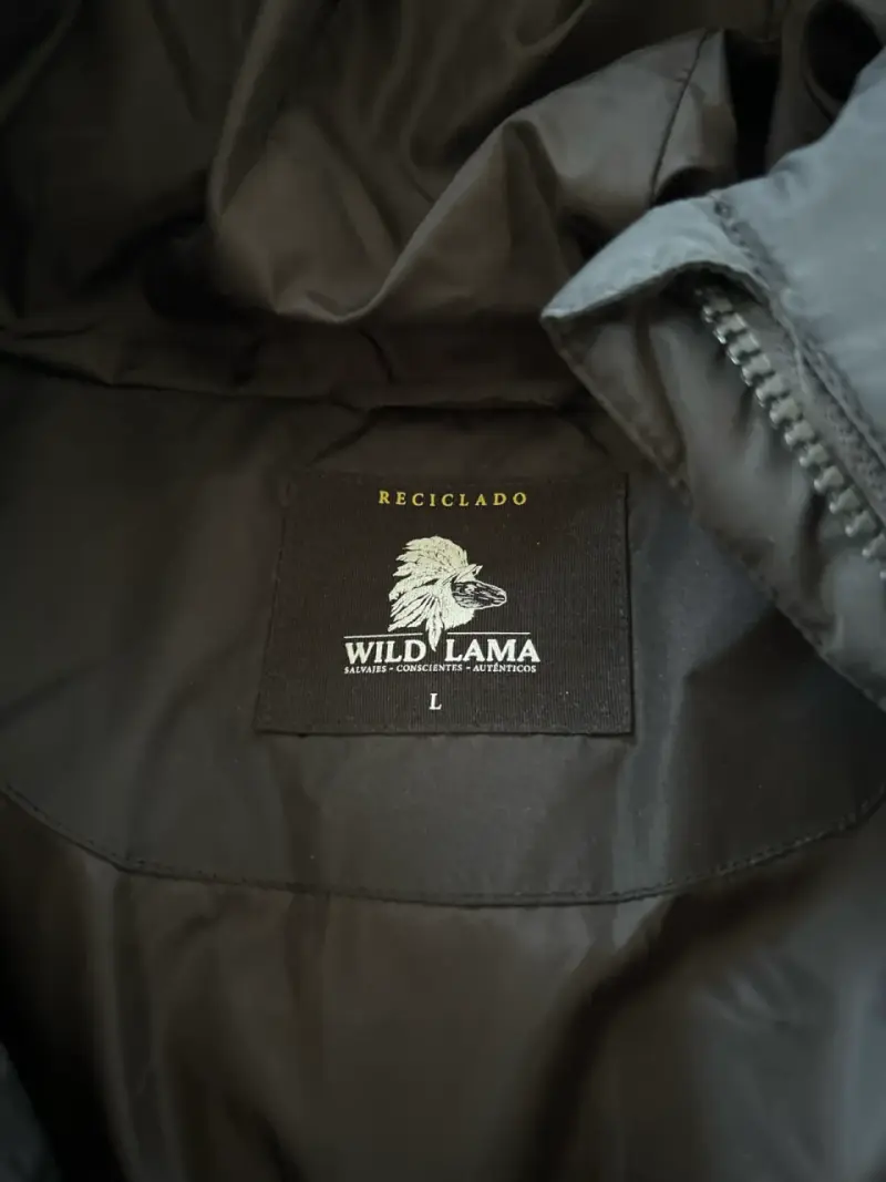 Parka negra WILD LAMA NUEVA - 6