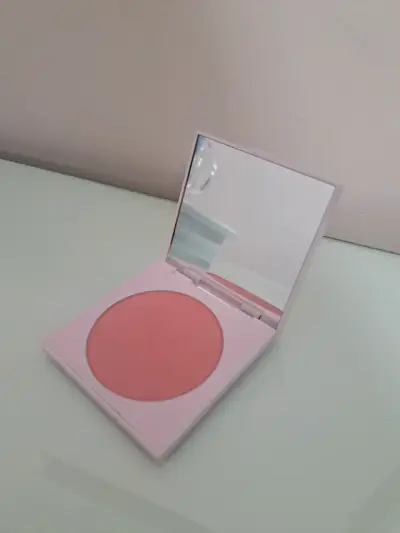 Rubor en polvo compacto - miniatura 1