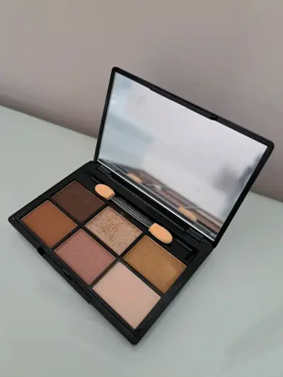 Paleta de sombras Etienne X KL - miniatura 2