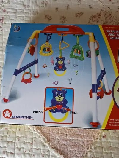 Gimnasio musical para bebé - miniatura 2