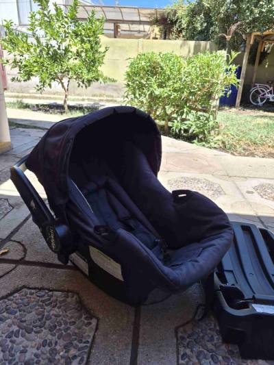Silla de auto para bebé negra - miniatura 3