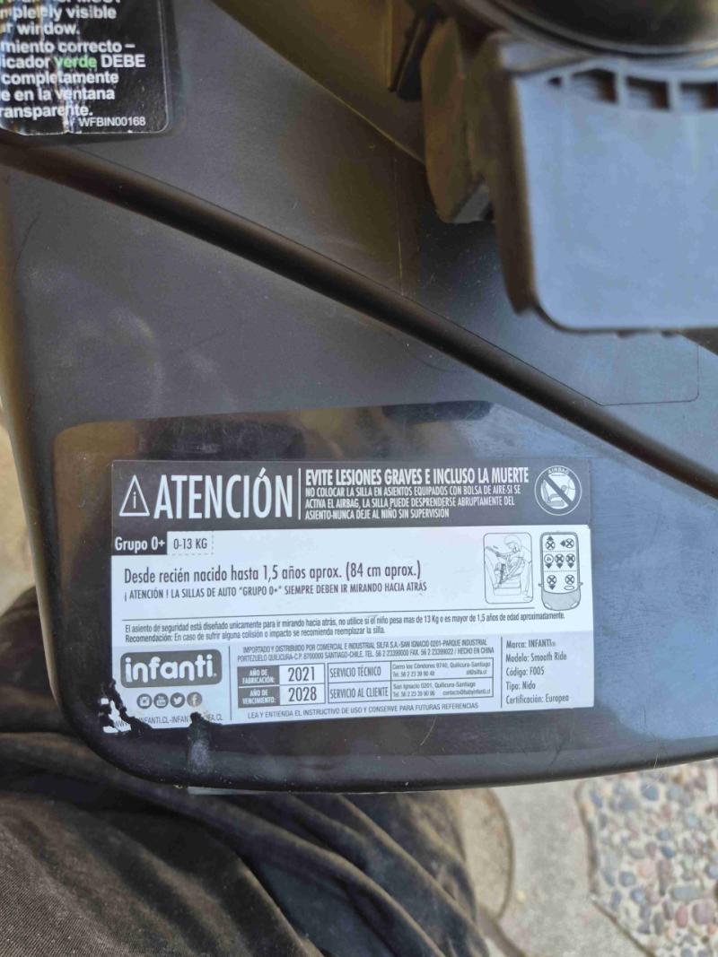 Silla de auto para bebé negra - 4