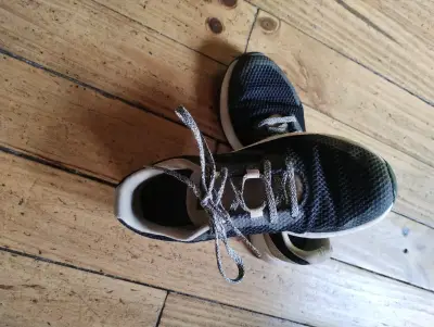 Zapatillas deportivas negras Adidas mujer - miniatura 3