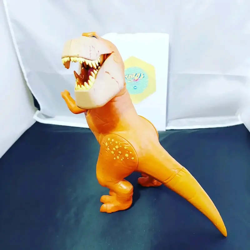 Figura de dinosaurio T-Rex - 4