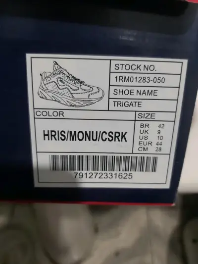 Zapatillas deportivas grises nuevas - miniatura 4