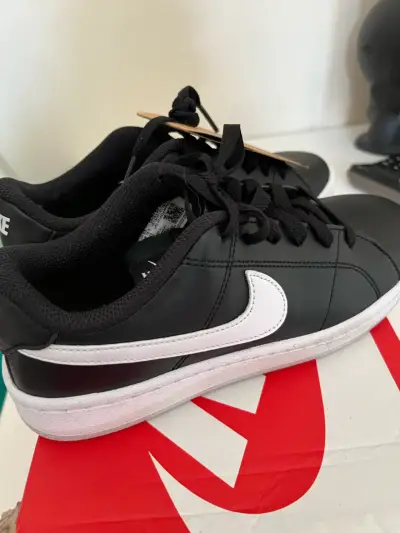 Zapatillas negras deportivas - miniatura 3