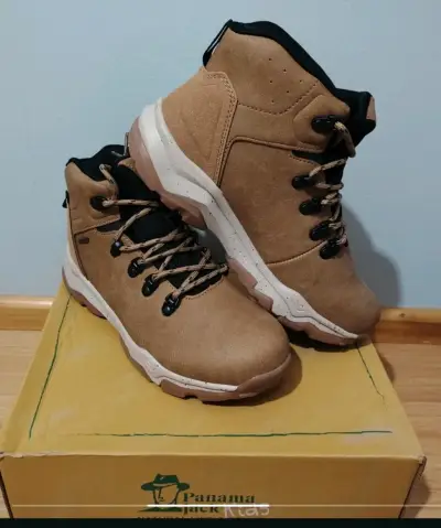 Botas outdoor color marrón - miniatura 1