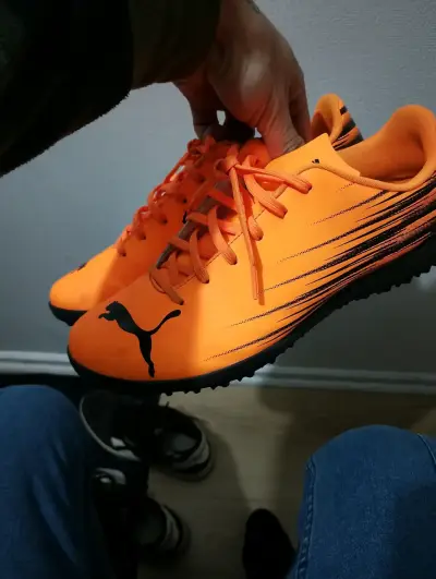 Zapatillas deportivas anaranjadas - miniatura 1