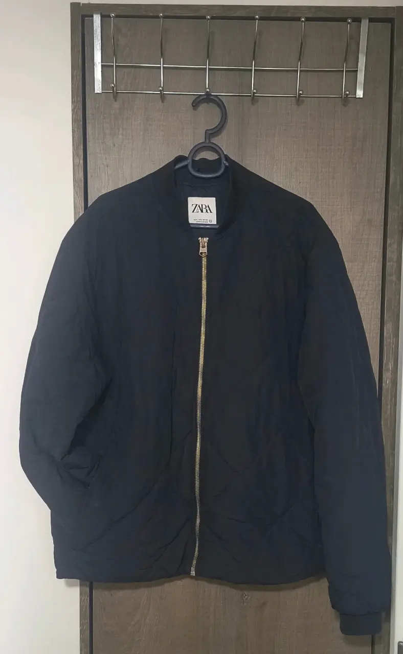 Chaqueta bomber negra Zara - 1