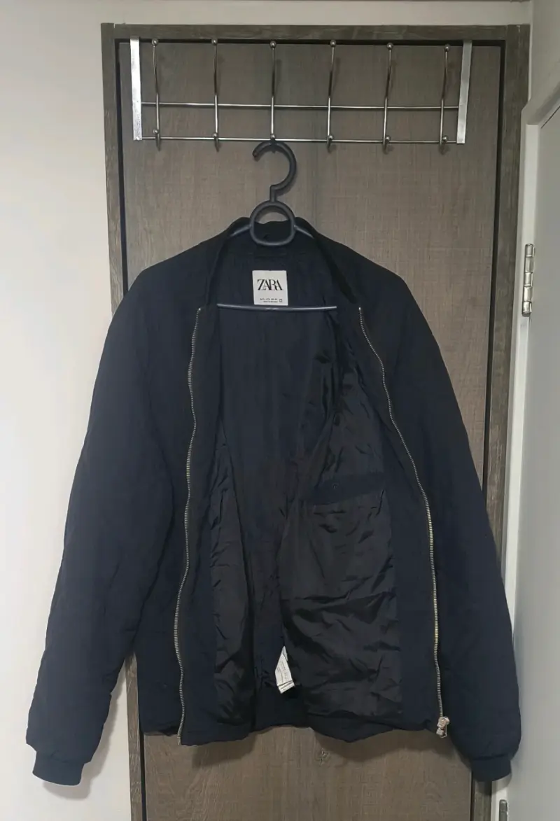 Chaqueta bomber negra Zara - 2