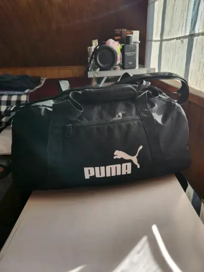 Bolso deportivo Puma negro - miniatura 1
