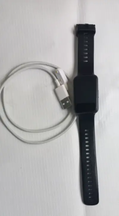 Smartwatch Huawei con cargador - miniatura 2