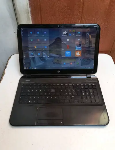 Laptop HP Pavillion - miniatura 3