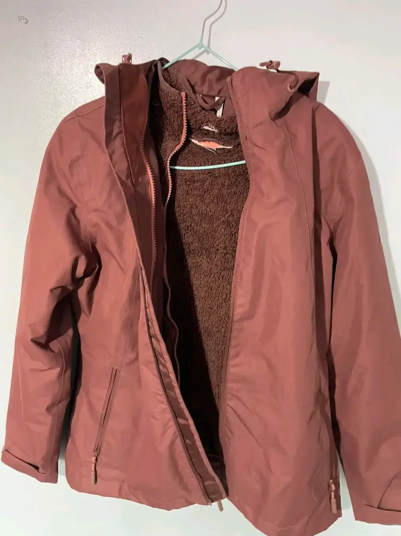 Chaqueta impermeable marrón - 4