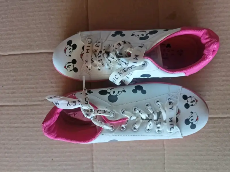 Zapatillas Mickey Mouse blancas y rosadas - 2