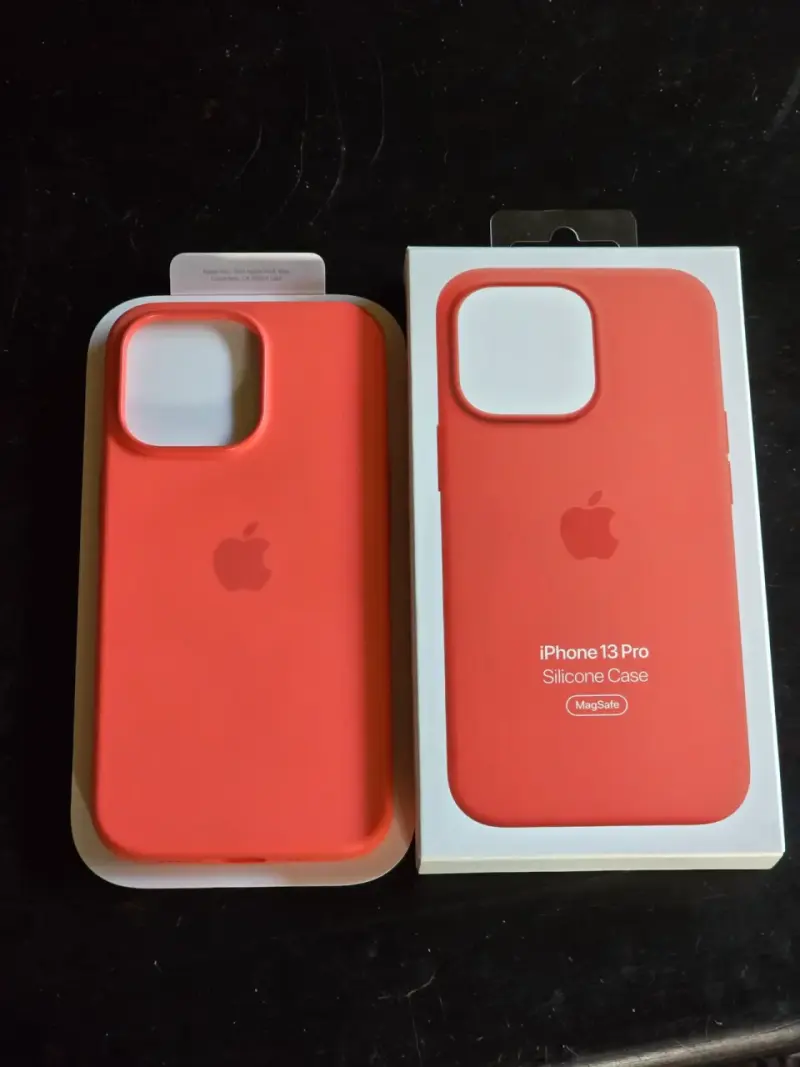Funda de Silicona iPhone 13 Pro Coral