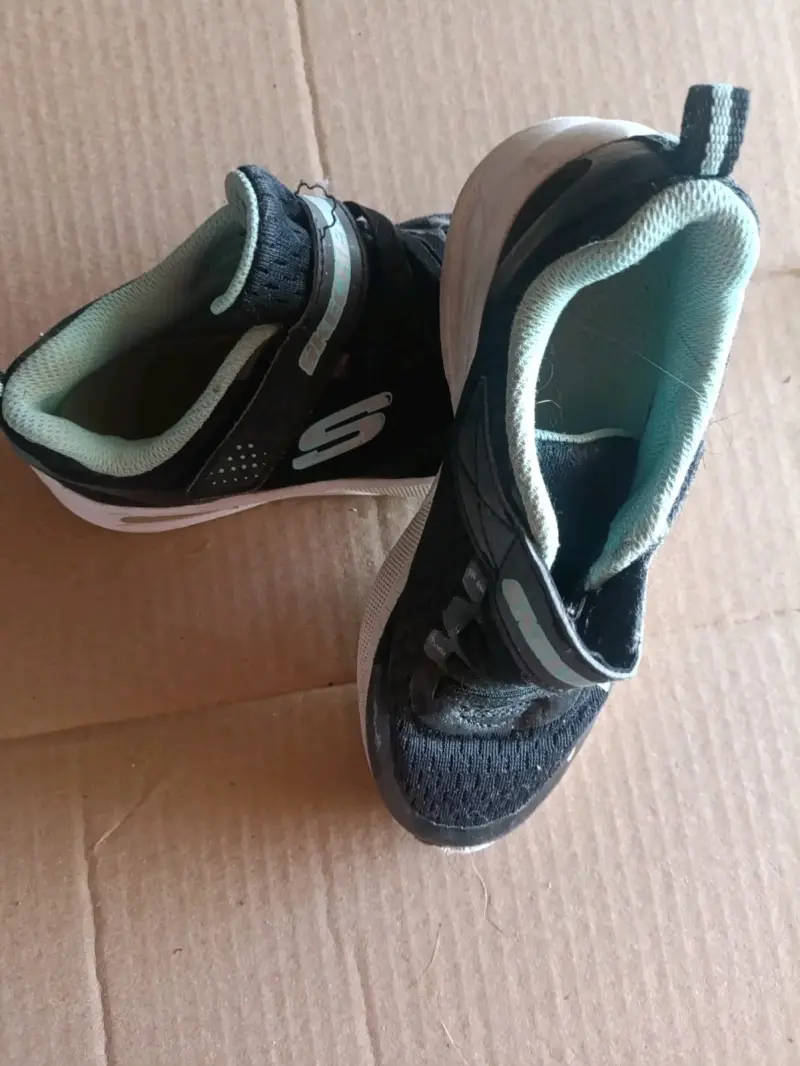 Zapatillas deportivas negras - 2