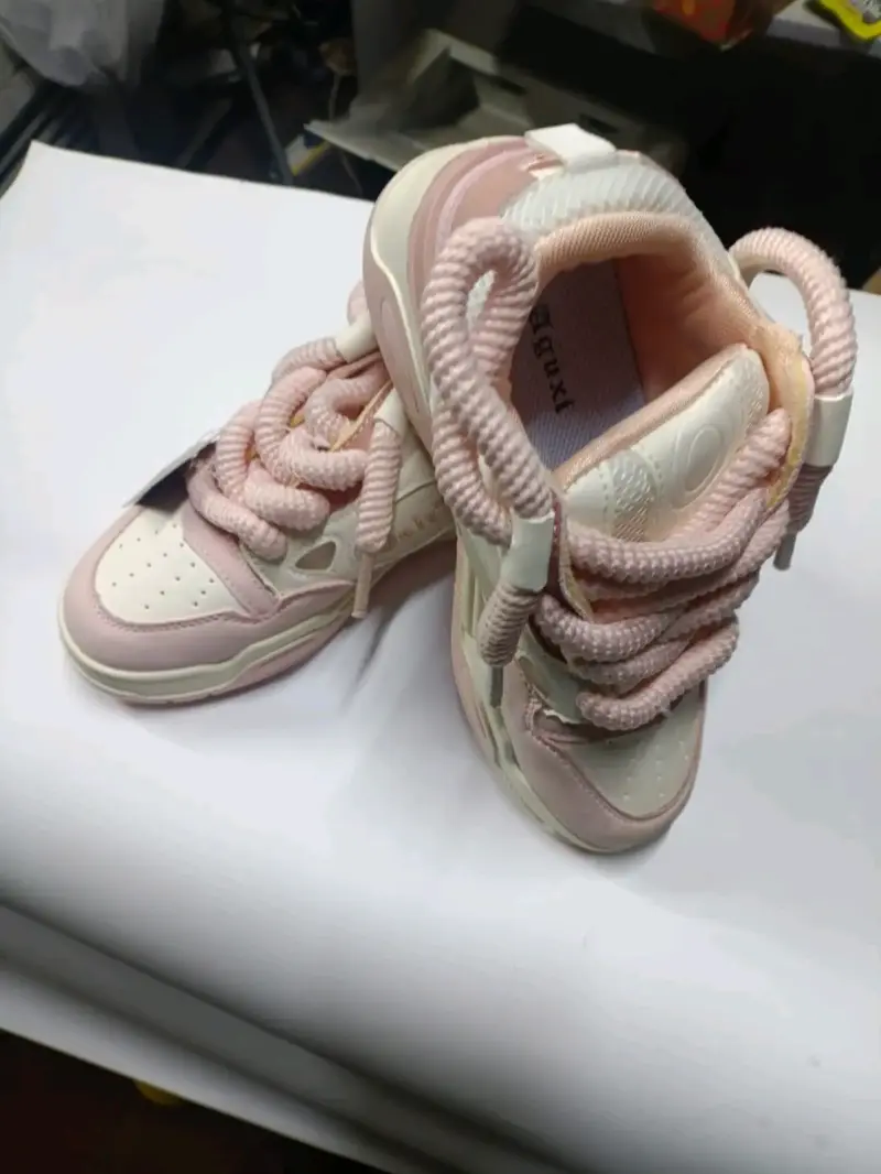Zapatillas deportivas rosadas - 3