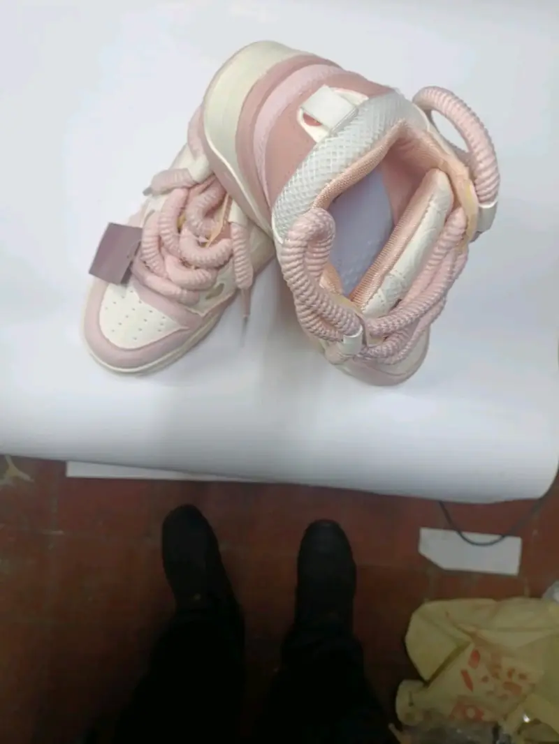 Zapatillas deportivas rosadas - 4