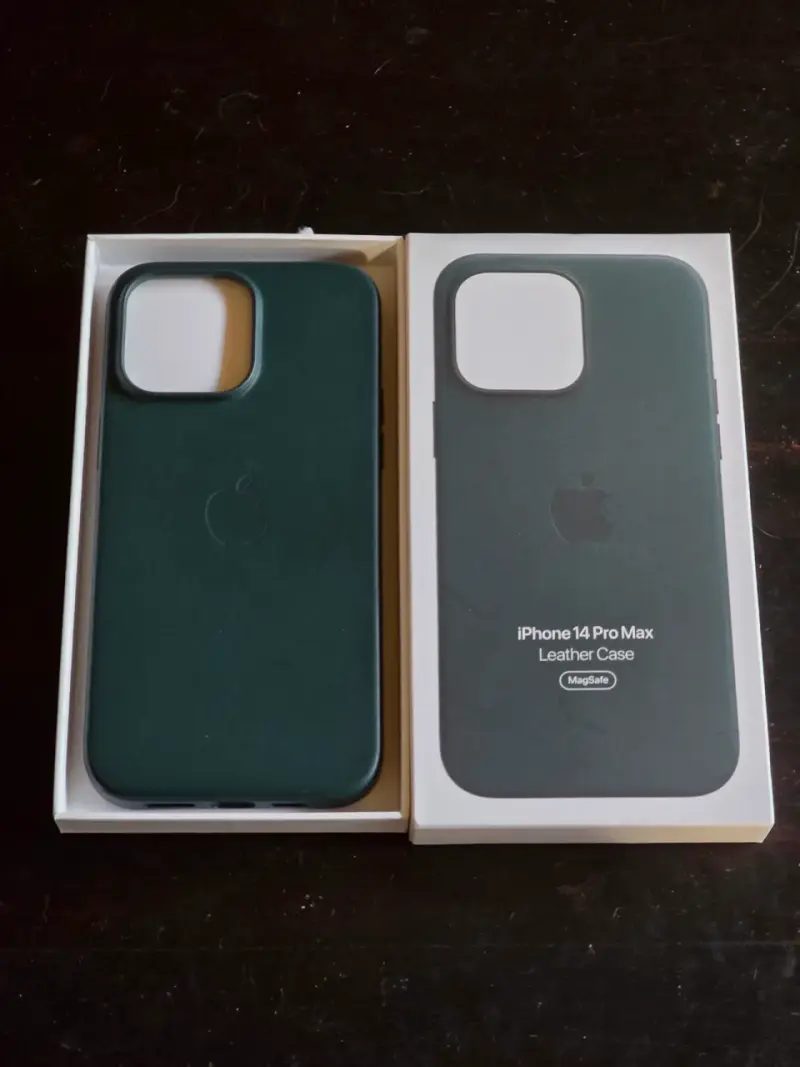 Funda de Cuero iPhone 14 Pro Max Forest Green
