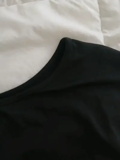 Polera negra manga larga elegante talla m - miniatura 2