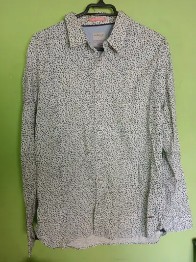 Camisa estampada blanca y negra - miniatura 1