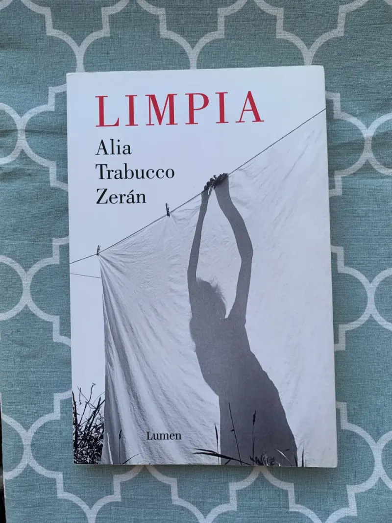 Libro 'Limpia' de Alia Trabucco - 1