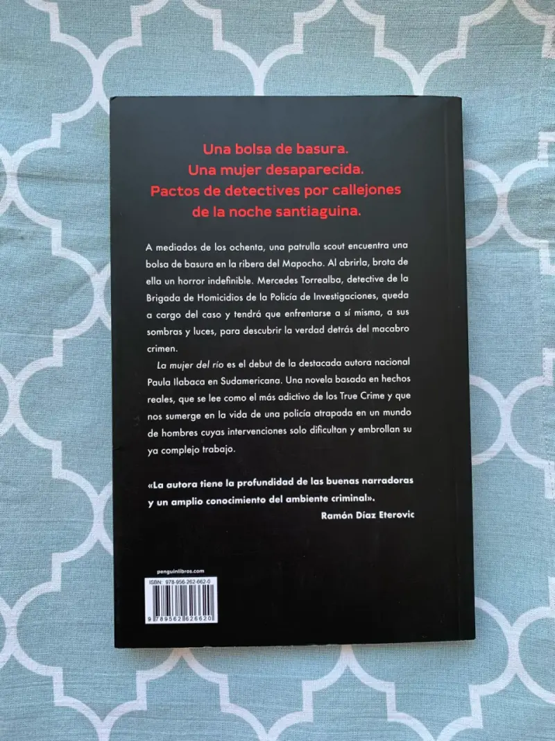 Libro 'La Mujer del Río' - 2