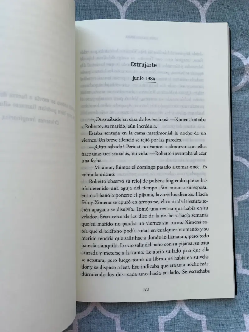 Libro 'La Mujer del Río' - 3