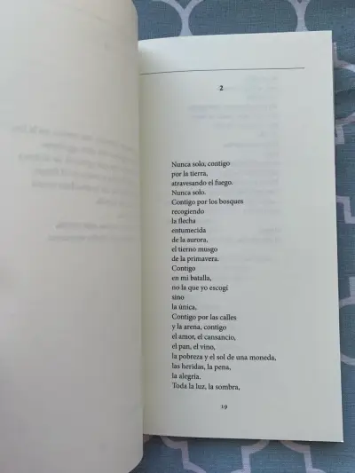 Libro de poemas de Pablo Neruda - miniatura 4