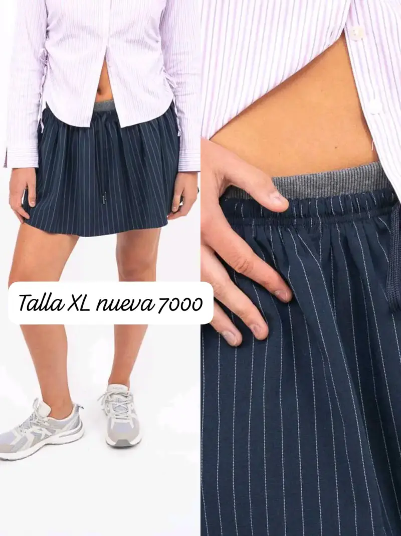 Falda deportiva azul a rayas