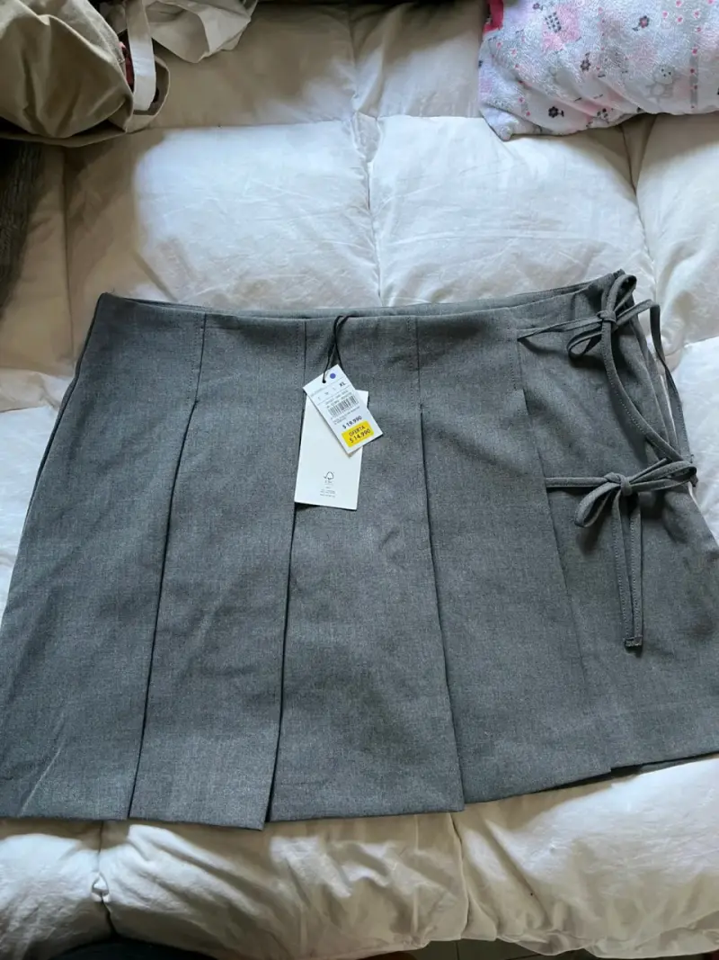 Falda gris con interior short - 2