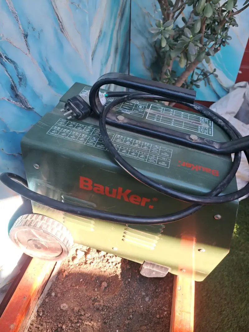 Soldadora eléctrica Bauker 60-250A - 3