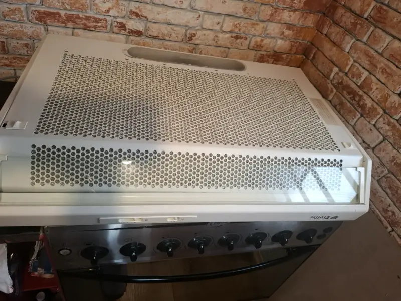 Campana extractora de aire - 2