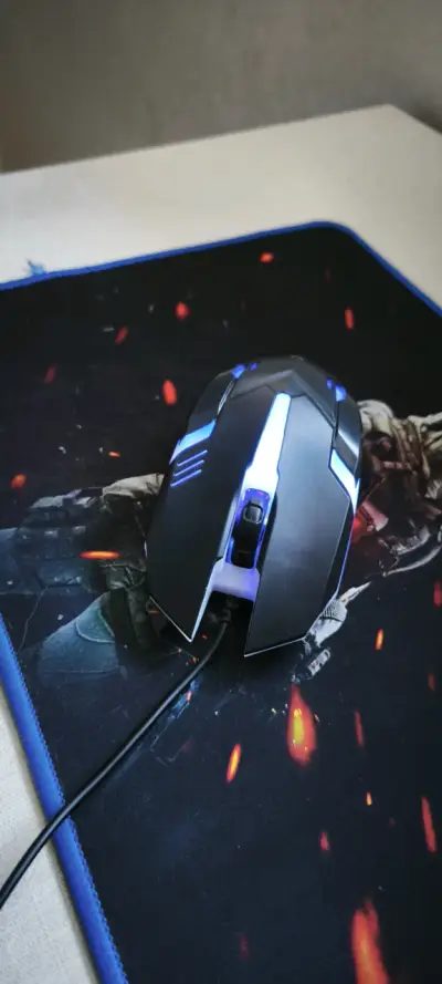 Mouse óptico gamer negro - miniatura 5