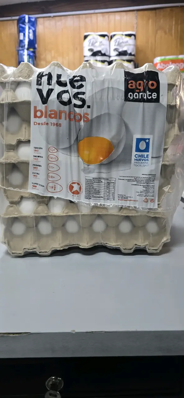 Caja de huevos blancos - 2