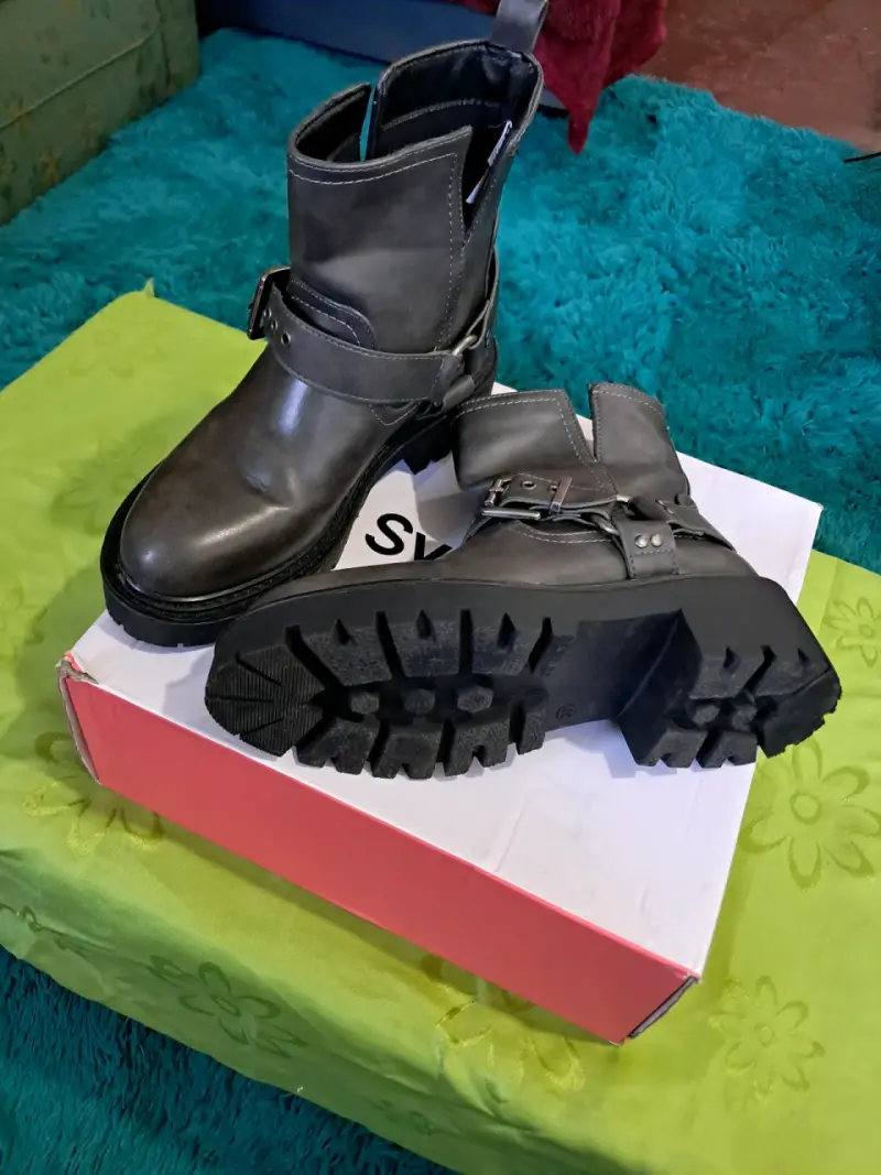 Botines de cuero negros - 1