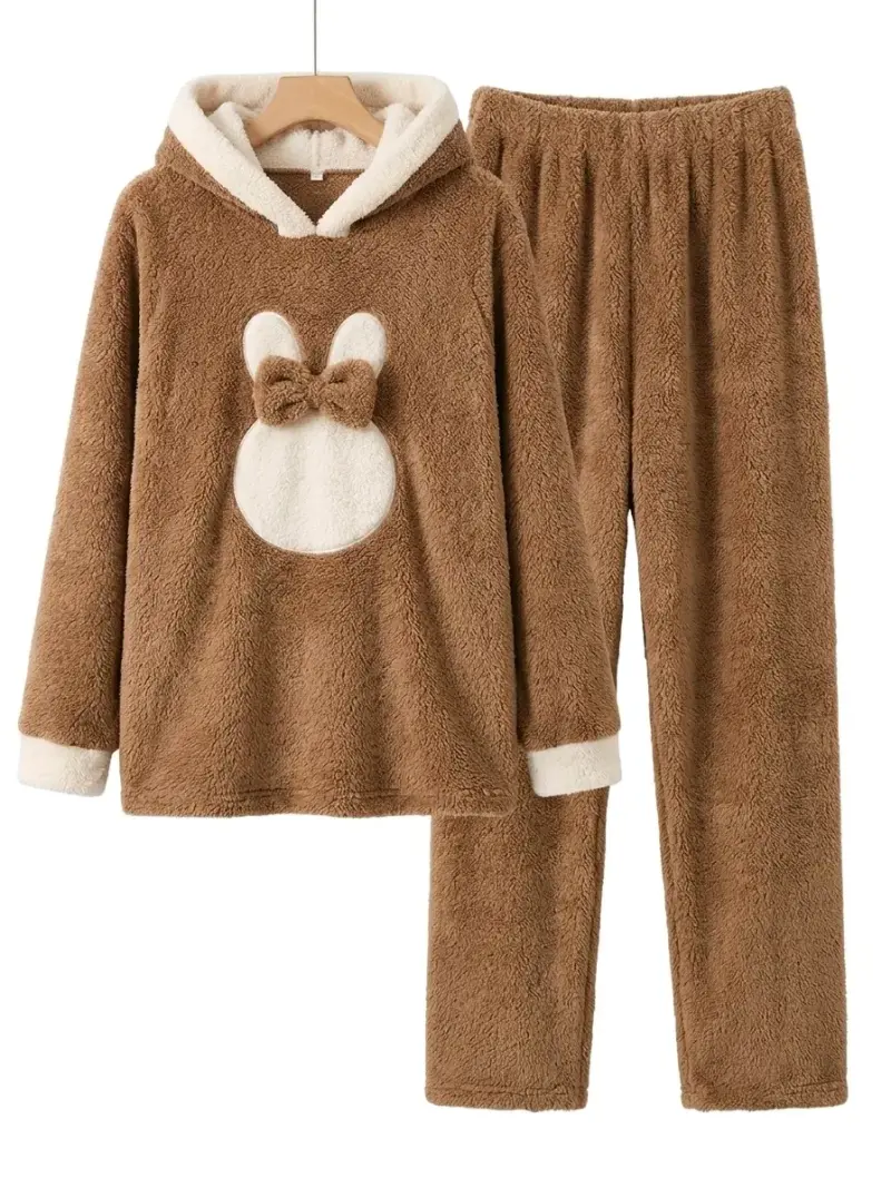 Pijama polar con diseño de conejo